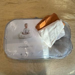 Snuggle Me Organic baby lounge with 2 covers